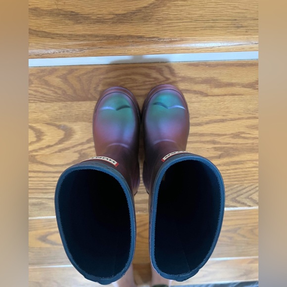 HUNTER - RARE- Iridescent Cosmic Rain Boots - NIB - Size 8 Little Kid - Picture 3 of 5